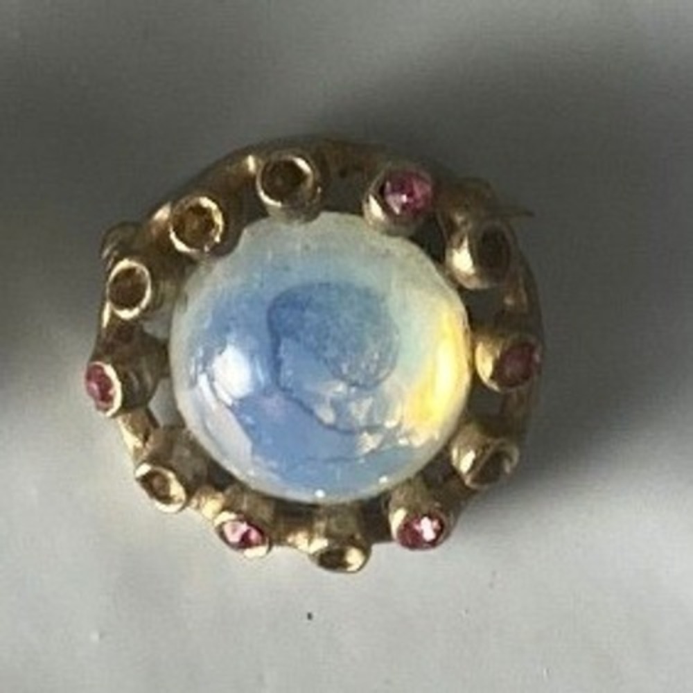 Vintage Gold Tone Opaline‎ Glass Pink Rhinestone Sunburst Round Brooch Pin